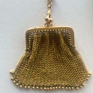 Elegant Gold Chain Necklace